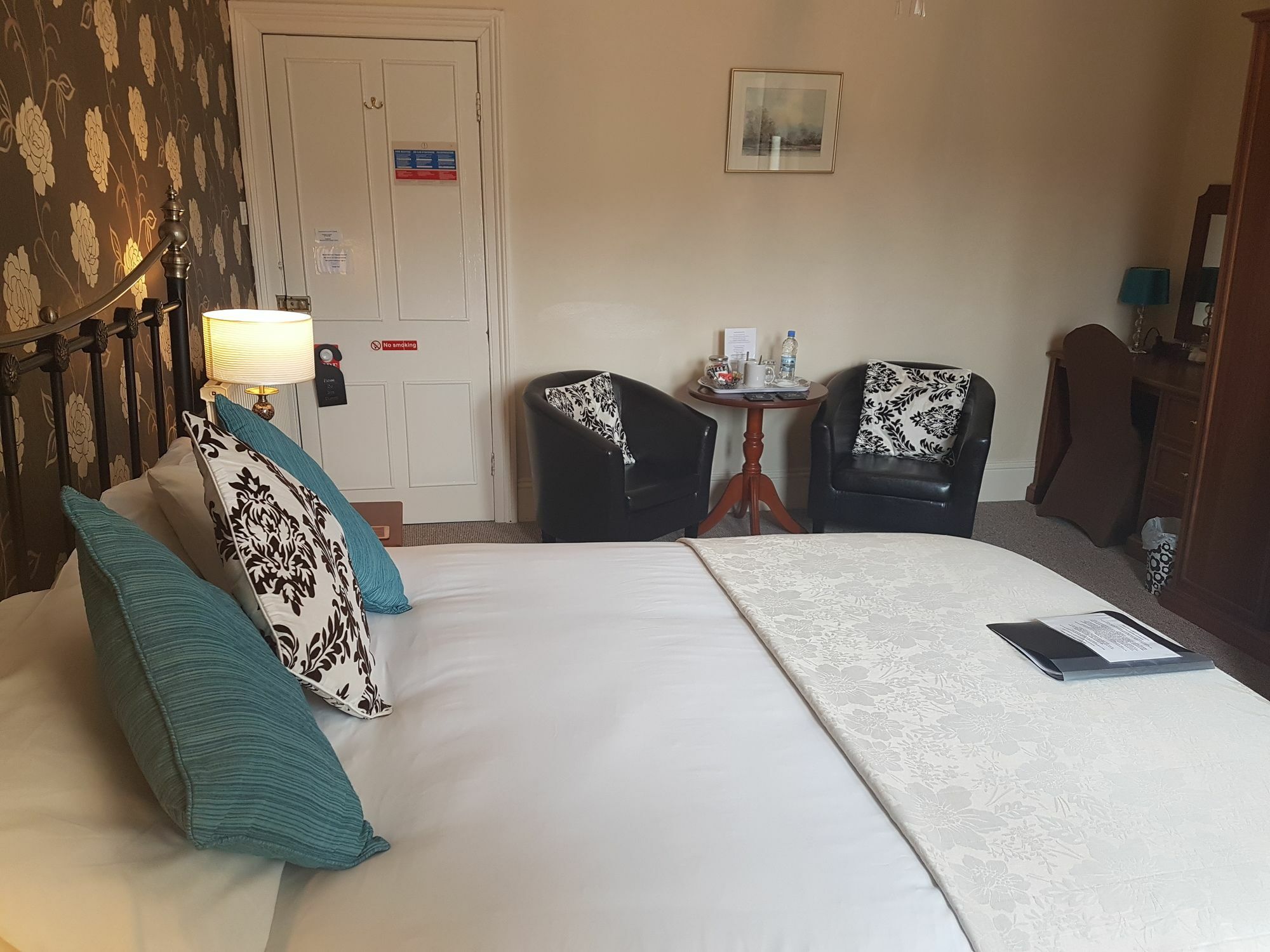 The Earlsdale Bed And Breakfast イフラクーム エクステリア 写真